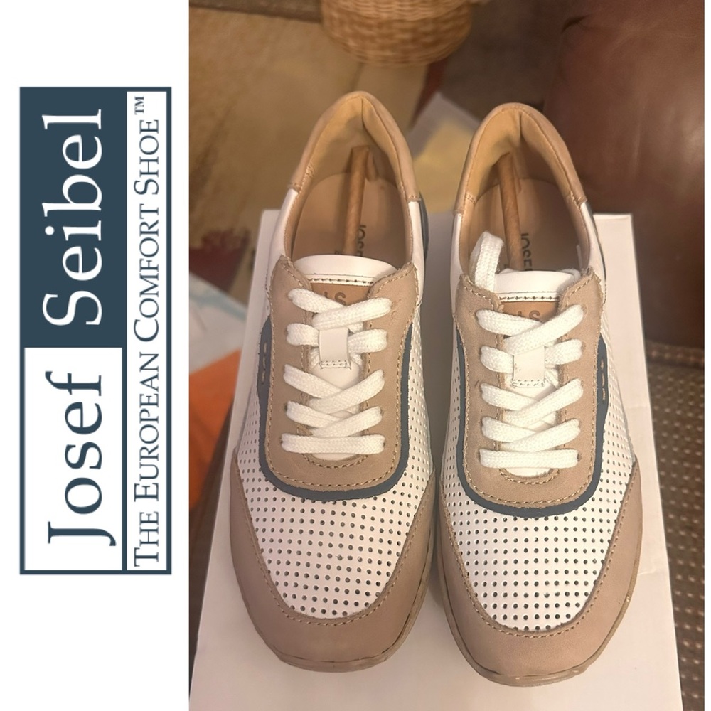 Josef Seibel
Claire 29 Leather Perforated Sneakers Size 37